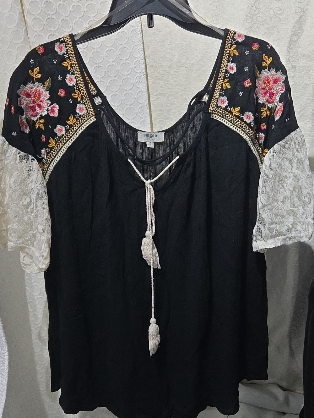 Umgee Black Floral Embroidered Peasant Top with Cream Lace Sleeves